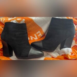 AUTHENTIC Tory Burch Suede Ankle Booties